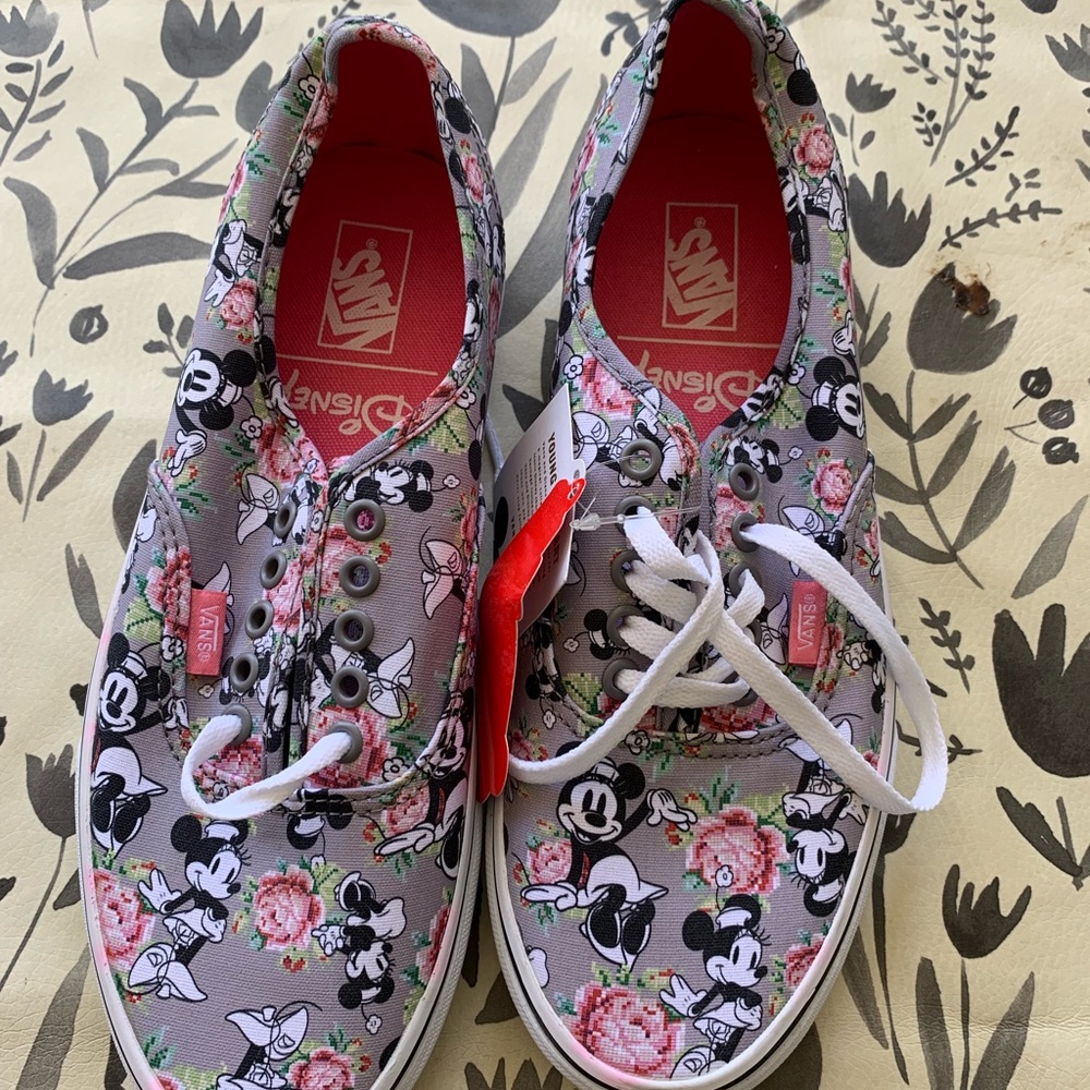 Disney Minnie Mouse vans